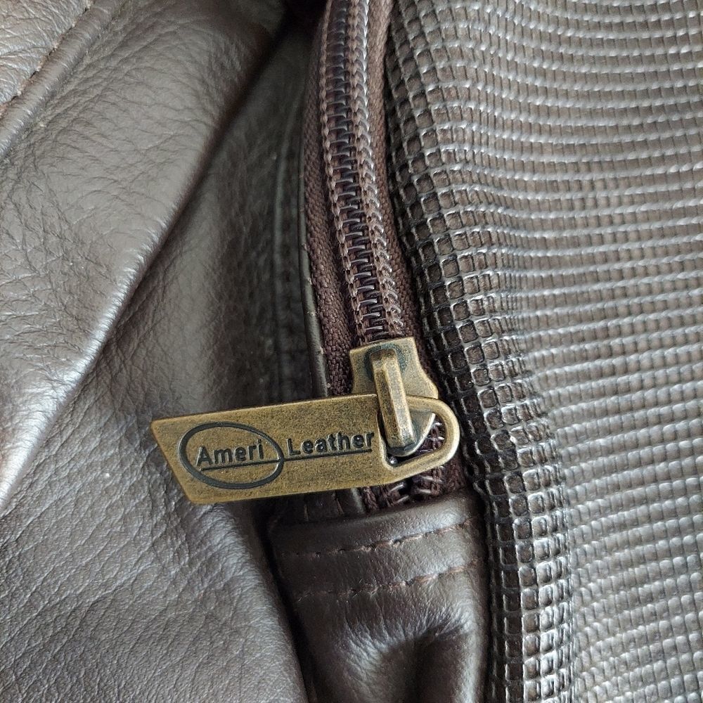 Ameri Leatherbrown Crossbody Slingbag - image 3